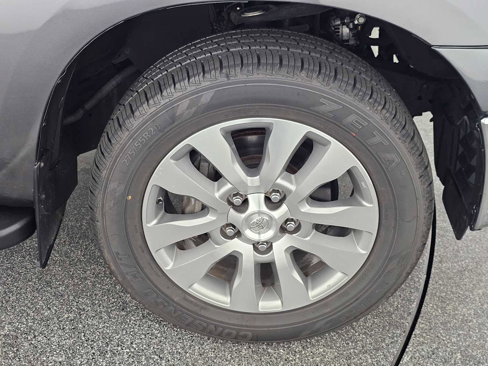 Used 2011 Toyota Tundra Limited w/ Platinum Pkg image 9