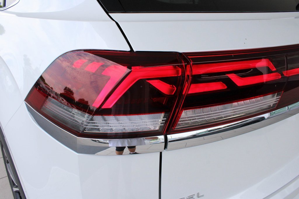New 2025 Volkswagen Atlas Cross Sport SEL Premium R-Line image 78