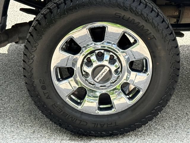 Used 2023 Ford F250 Lariat w/ Lariat Ultimate Package AWD/4WD image 10