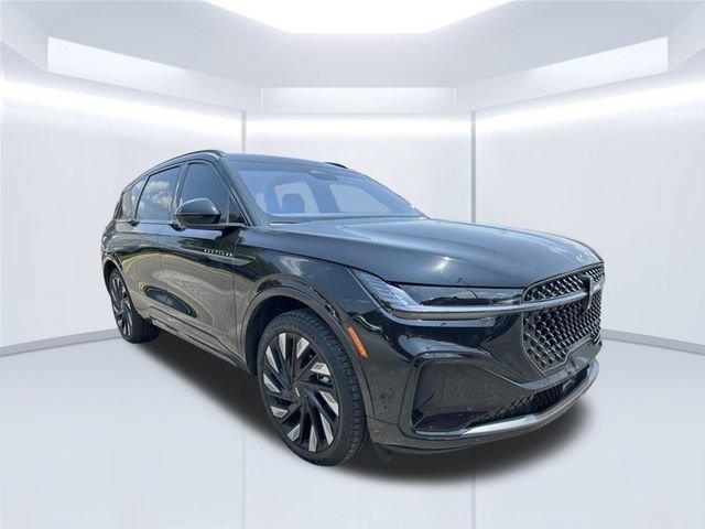Used 2024 Lincoln Nautilus Reserve w/ Jet Appearance Package (87T) AWD/4WD image 3