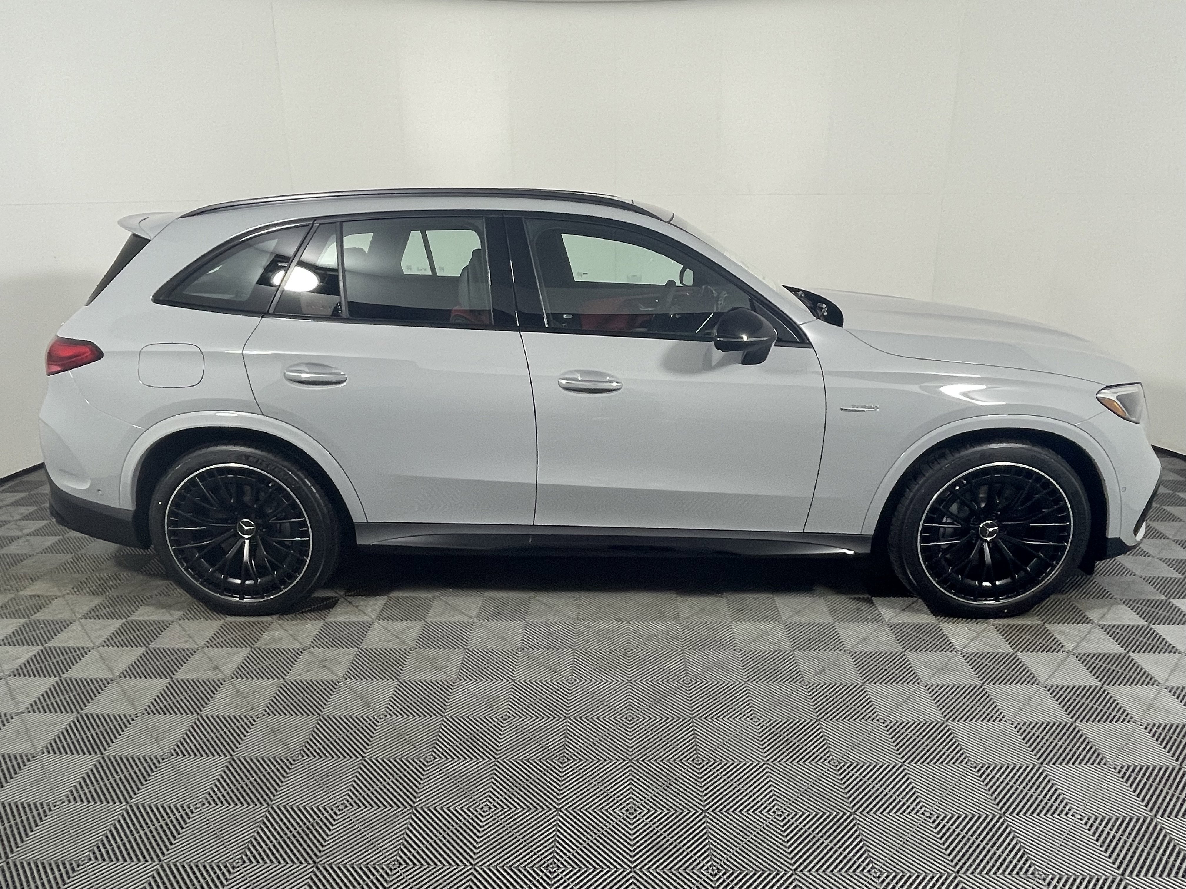 New 2026 Mercedes-Benz GLC 43 AMG 4MATIC image 6