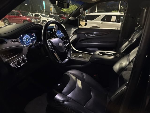 Used 2019 Cadillac Escalade ESV Platinum AWD/4WD image 10