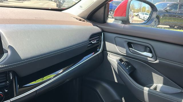 Certified 2023 Nissan Rogue SL w/ SL Premium Package AWD/4WD image 21