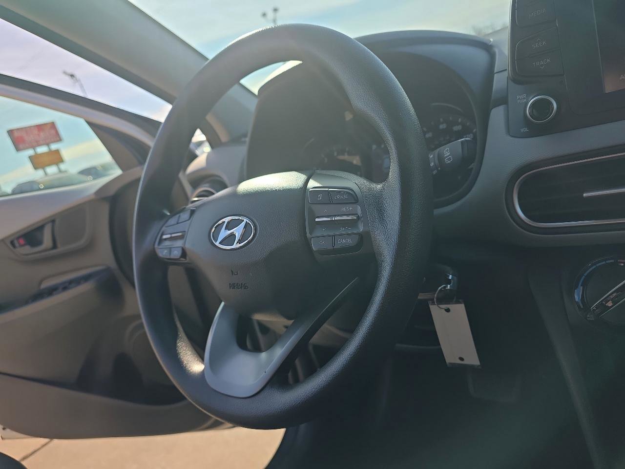 Used 2019 Hyundai Kona SE image 13