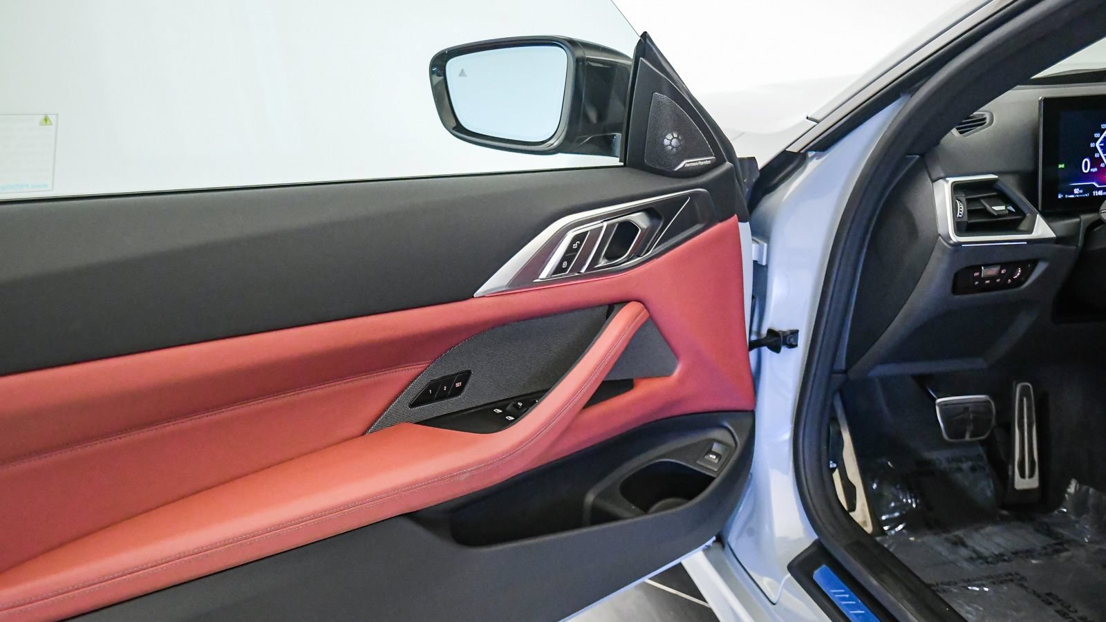 Used 2024 BMW M440i Coupe w/ Premium Package RWD image 29