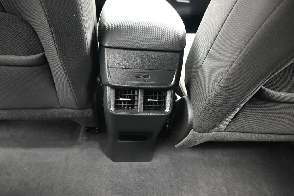 Used 2025 Chevrolet Equinox LT FWD image 36