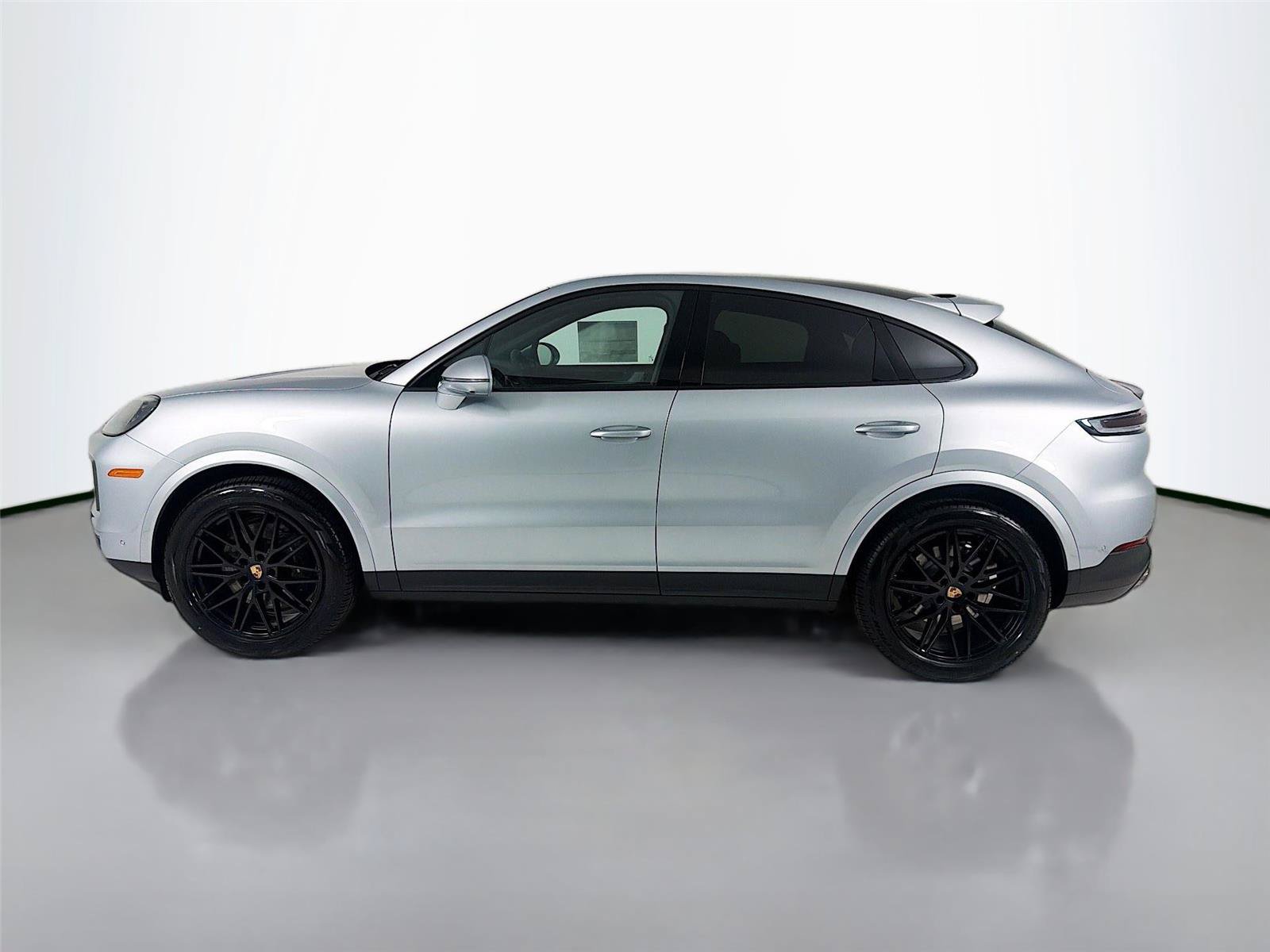 New 2026 Porsche Cayenne Coupe AWD/4WD image 2