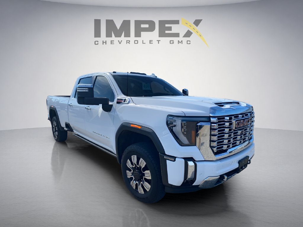 Used 2024 GMC Sierra 3500 Denali w/ Denali Reserve Package AWD/4WD image 7