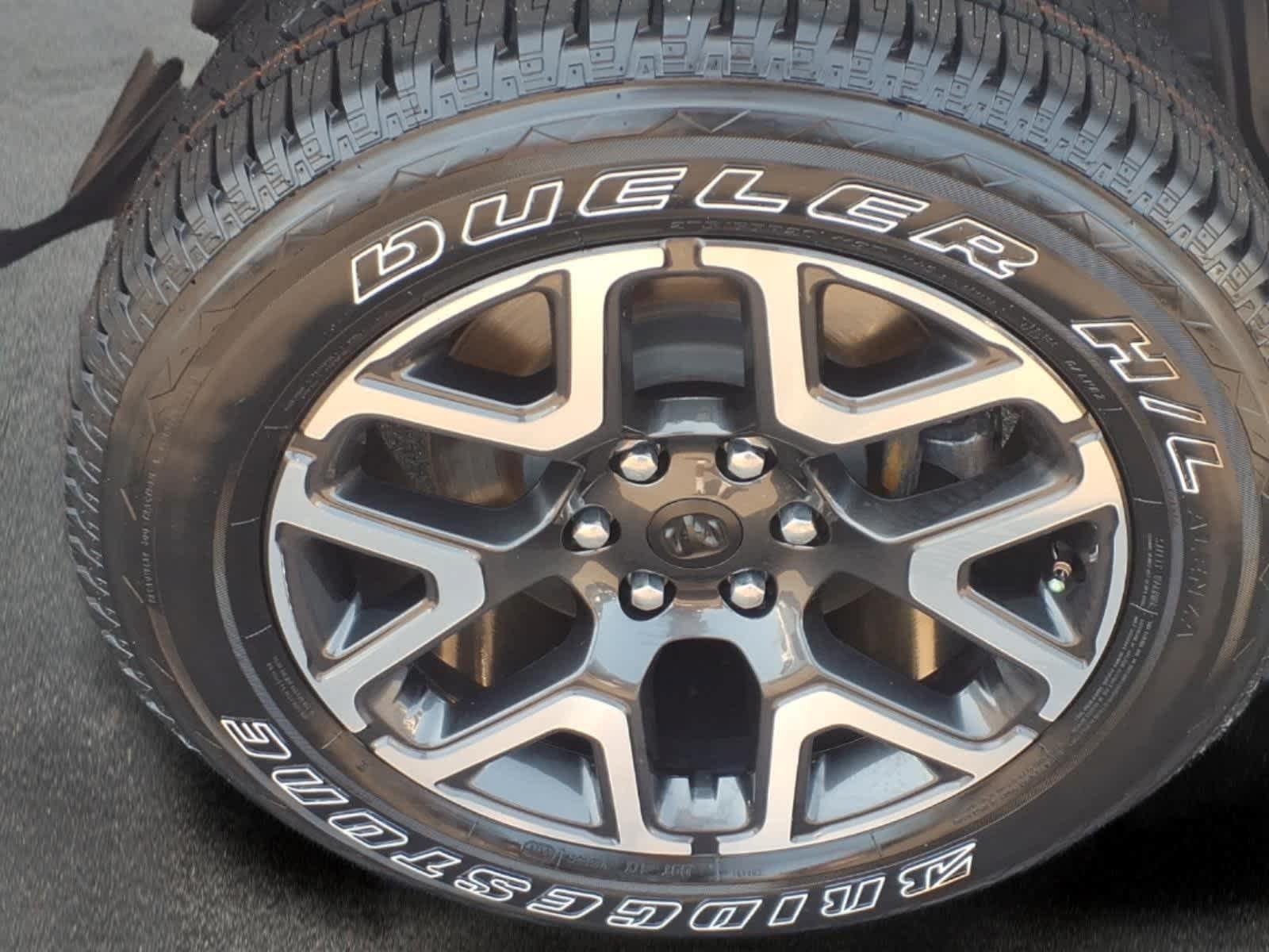 Used 2025 RAM 1500 Laramie w/ Sport Appearance Package AWD/4WD image 10