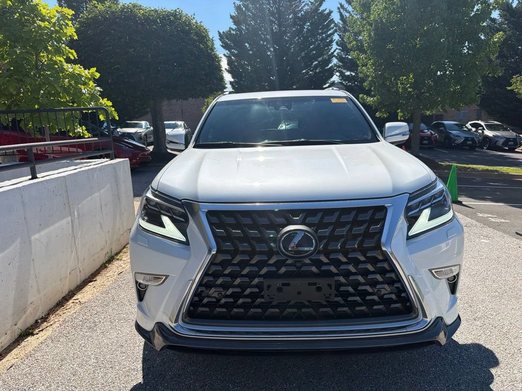Used 2022 Lexus GX 460 Luxury w/ Sport Design Package AWD/4WD image 3