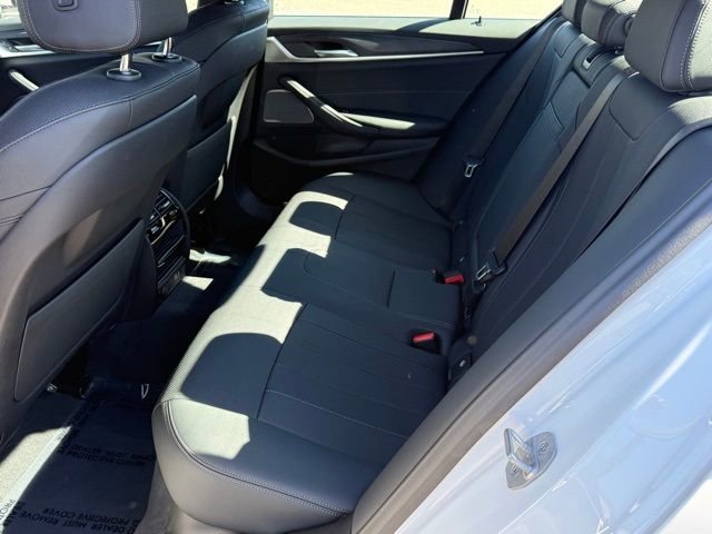 Certified 2023 BMW 530e w/ Premium Package image 32