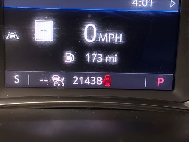 Used 2023 Chevrolet Traverse RS image 16