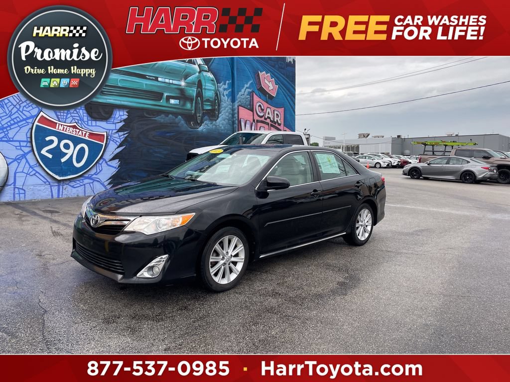 Used 2013 Toyota Camry XLE FWD image 1
