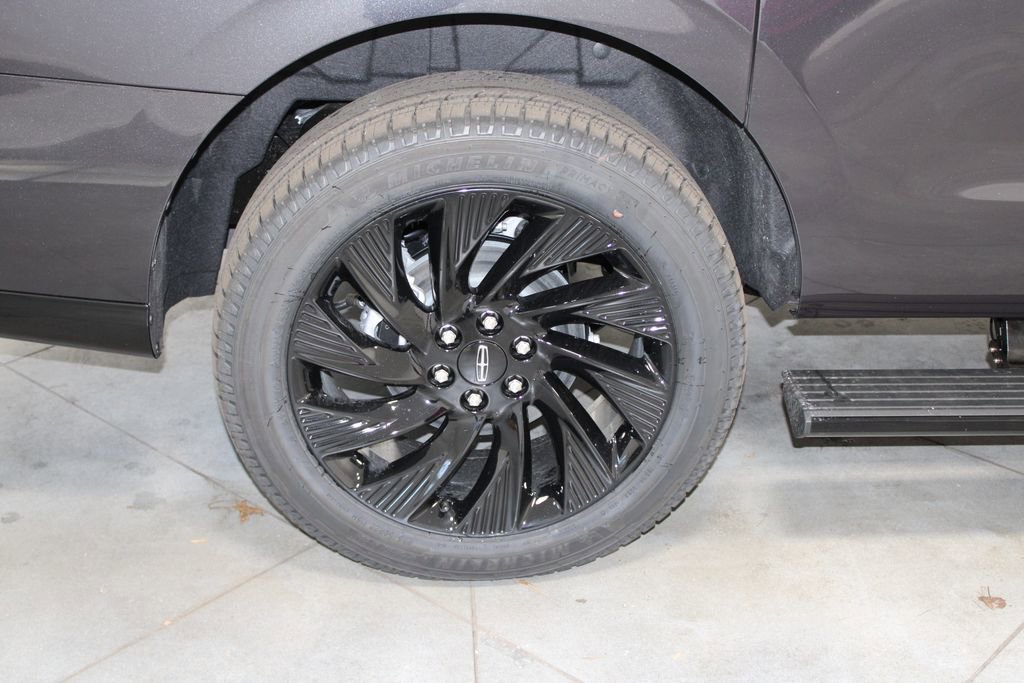 New 2026 Lincoln Navigator L Reserve w/ Jet Appearance Package image 15