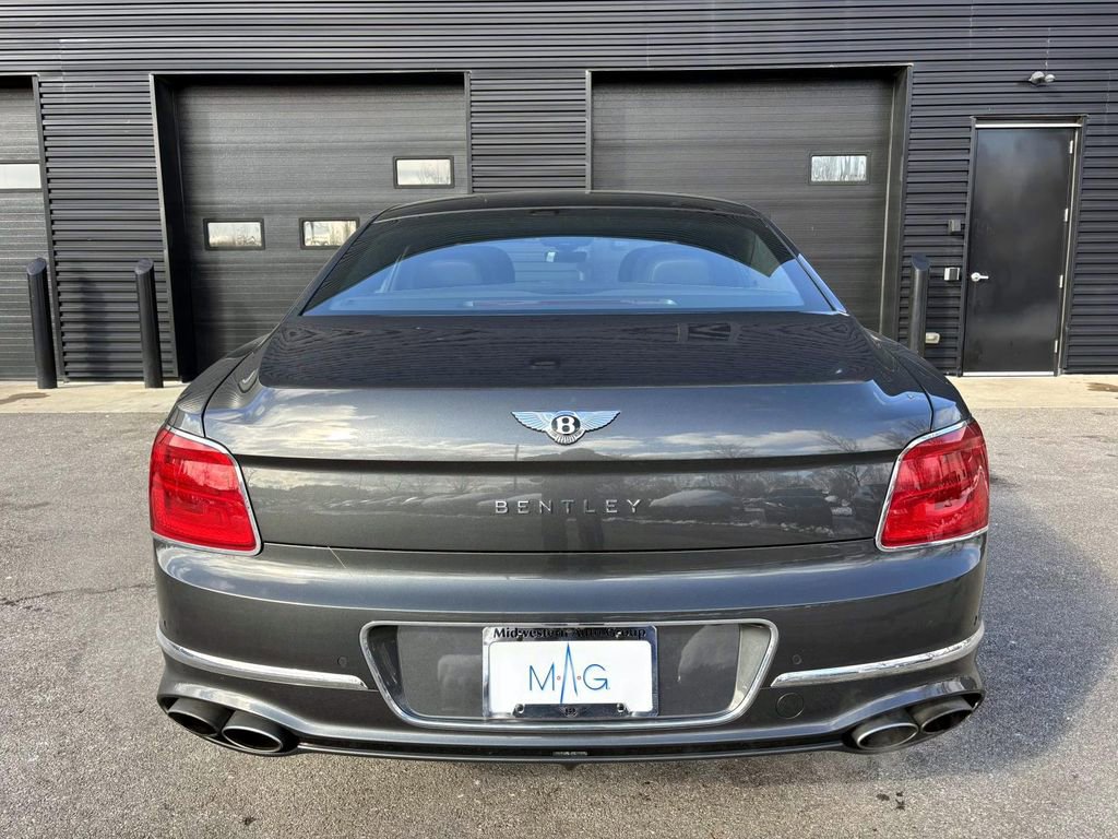 Certified 2022 Bentley Flying Spur V8 image 20