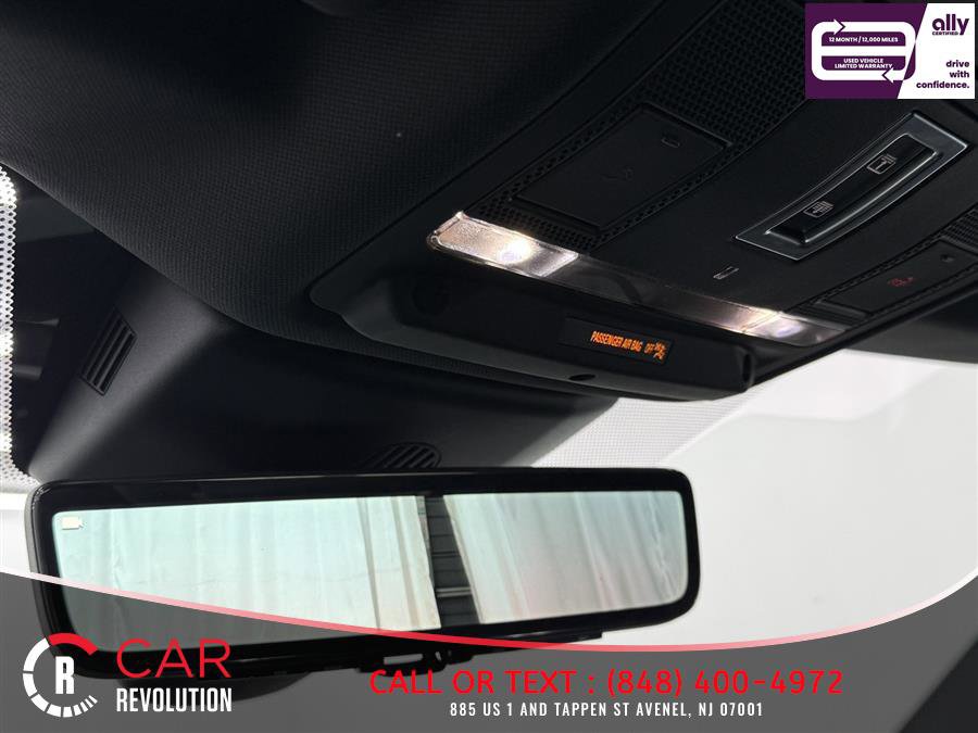 Used 2020 Land Rover Range Rover Evoque SE image 37