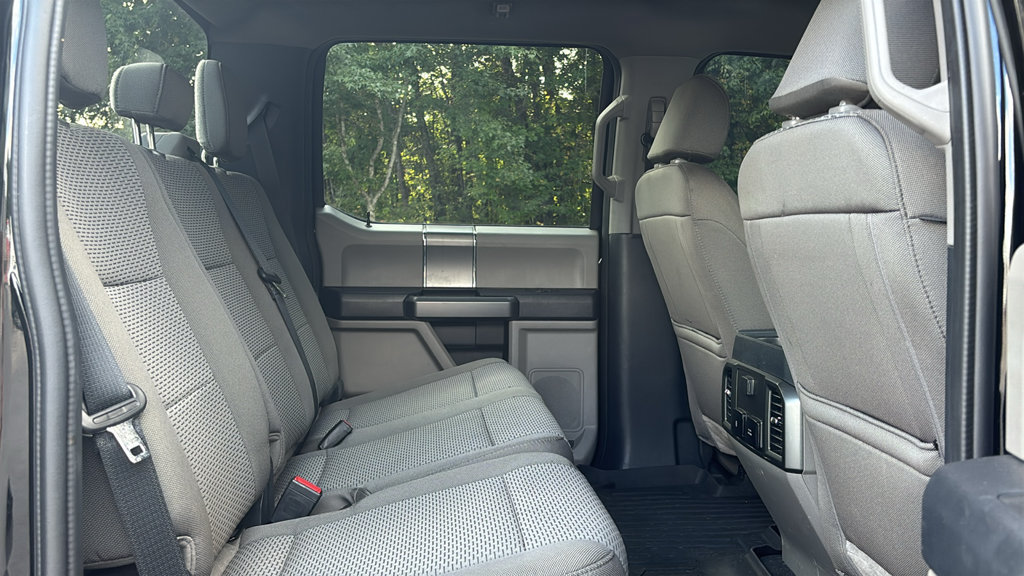 Used 2022 Ford F250 XLT w/ Black Appearance Package AWD/4WD image 13
