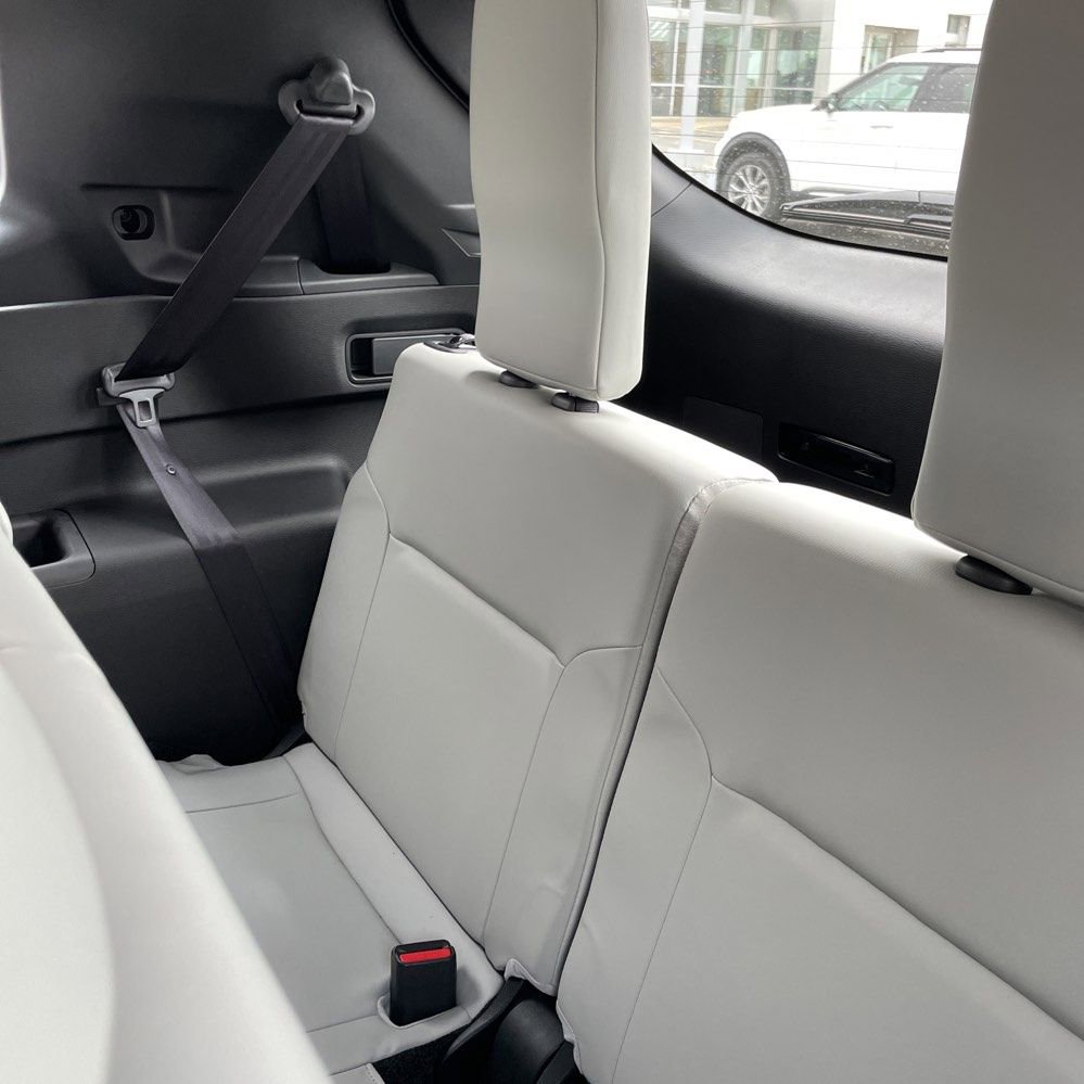 Used 2025 Mitsubishi Outlander AWD image 4