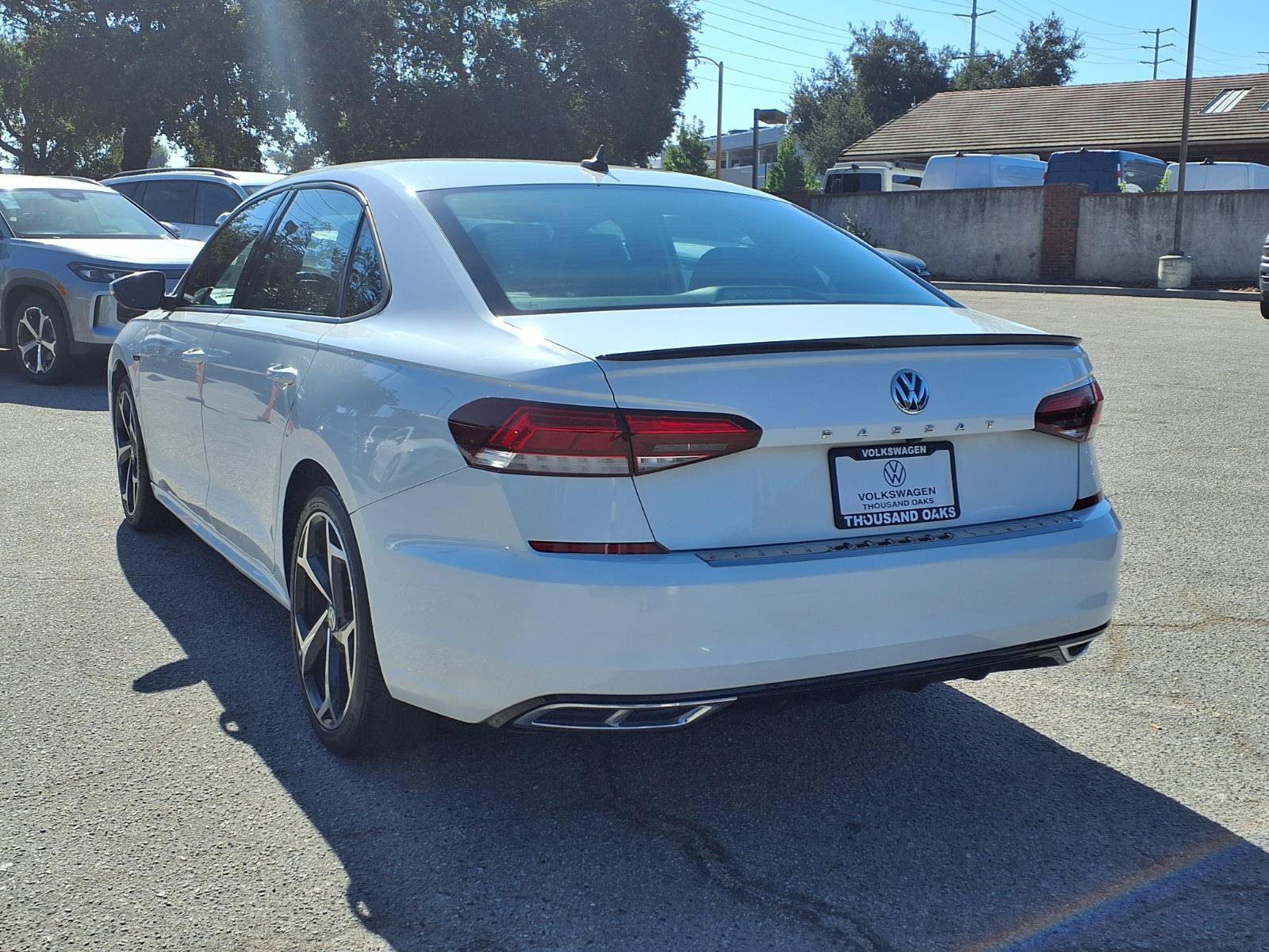 Used 2021 Volkswagen Passat 2.0T R-Line FWD image 4