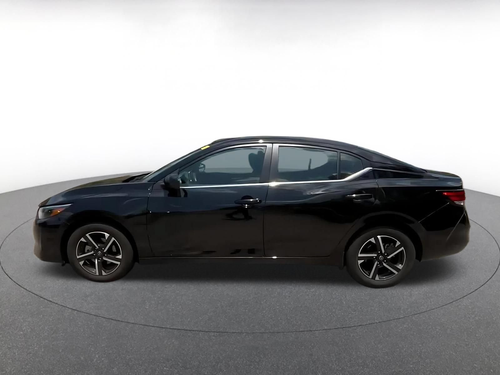Used 2025 Nissan Sentra SV FWD image 7