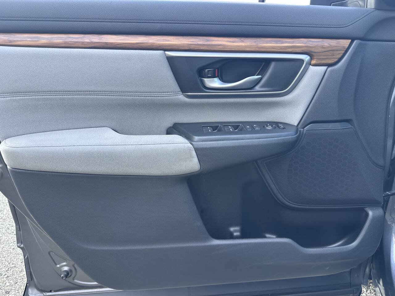 Used 2018 Honda CR-V EX image 30