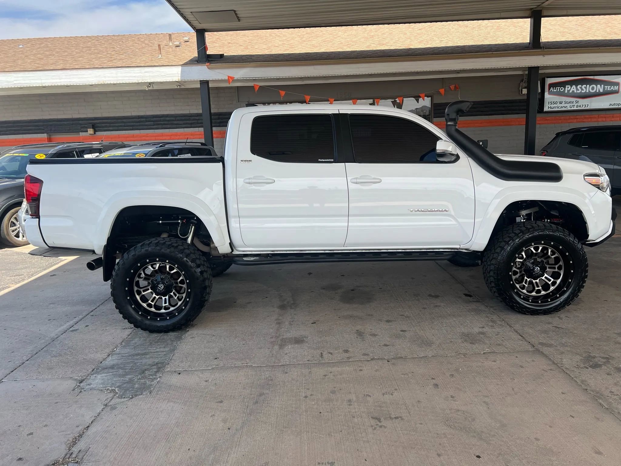 Used 2021 Toyota Tacoma SR5 image 4