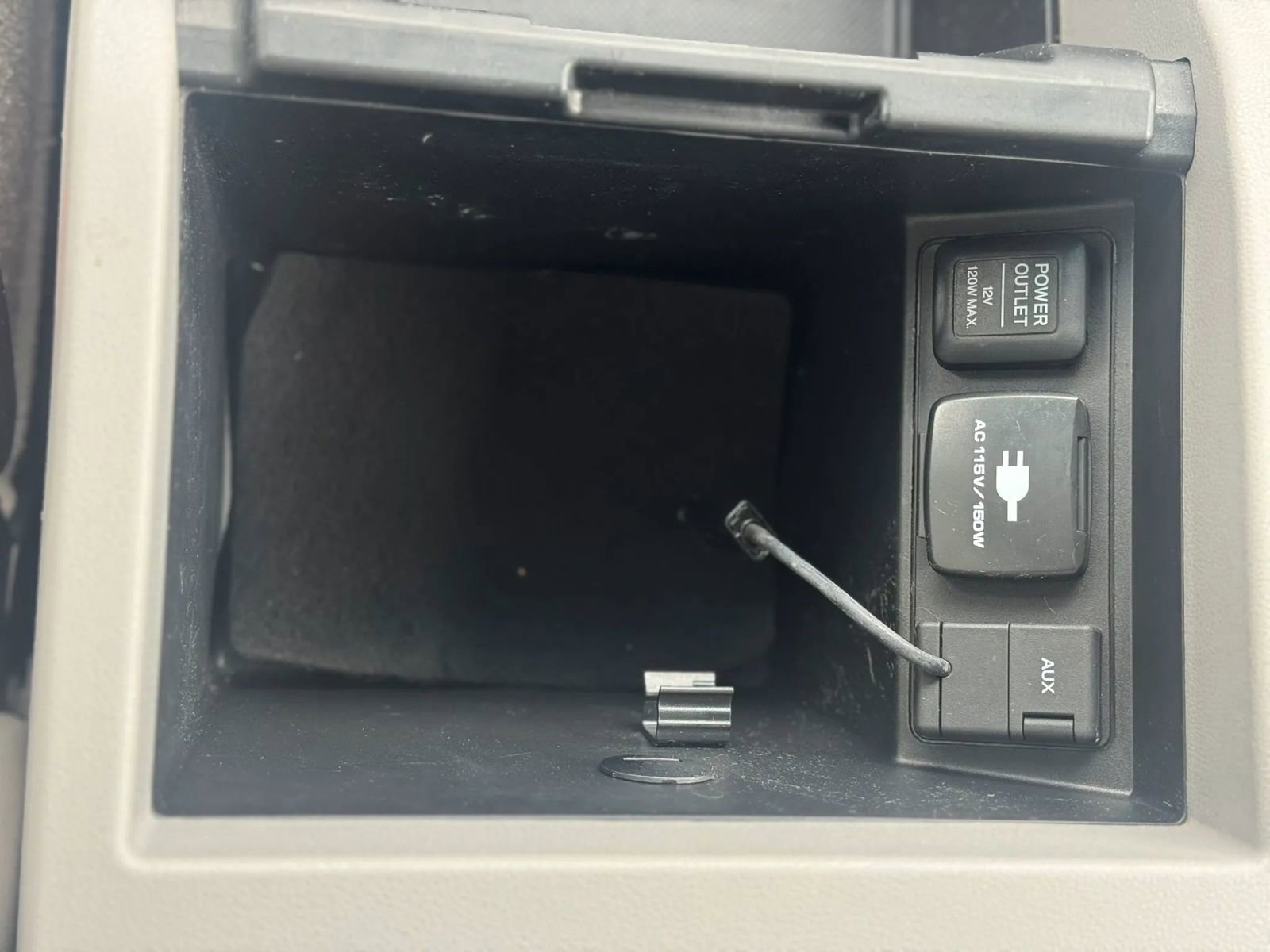 Used 2015 Honda Pilot Touring image 25