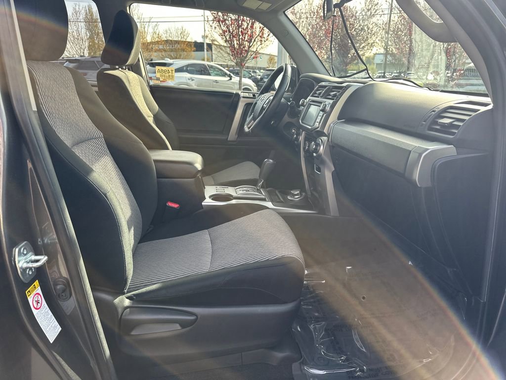 Used 2016 Toyota 4Runner SR5 image 17