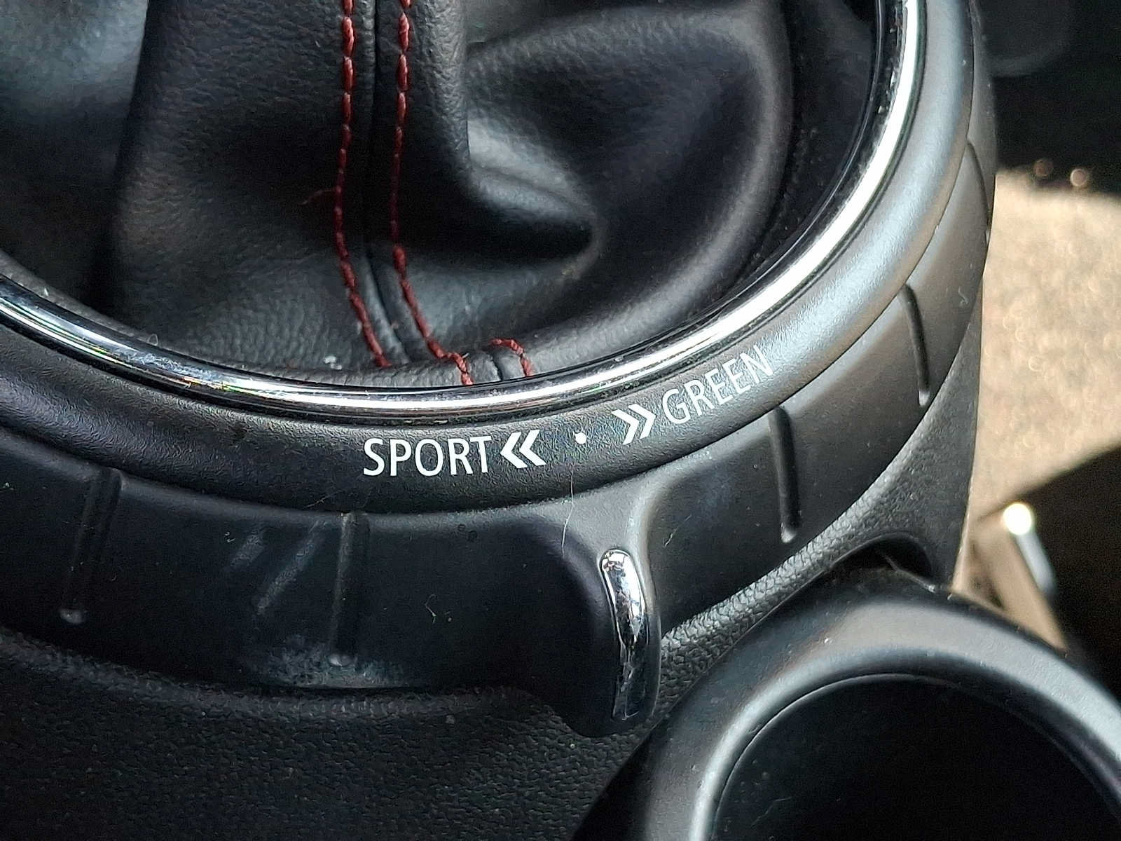 Used 2015 MINI Cooper S FWD image 19