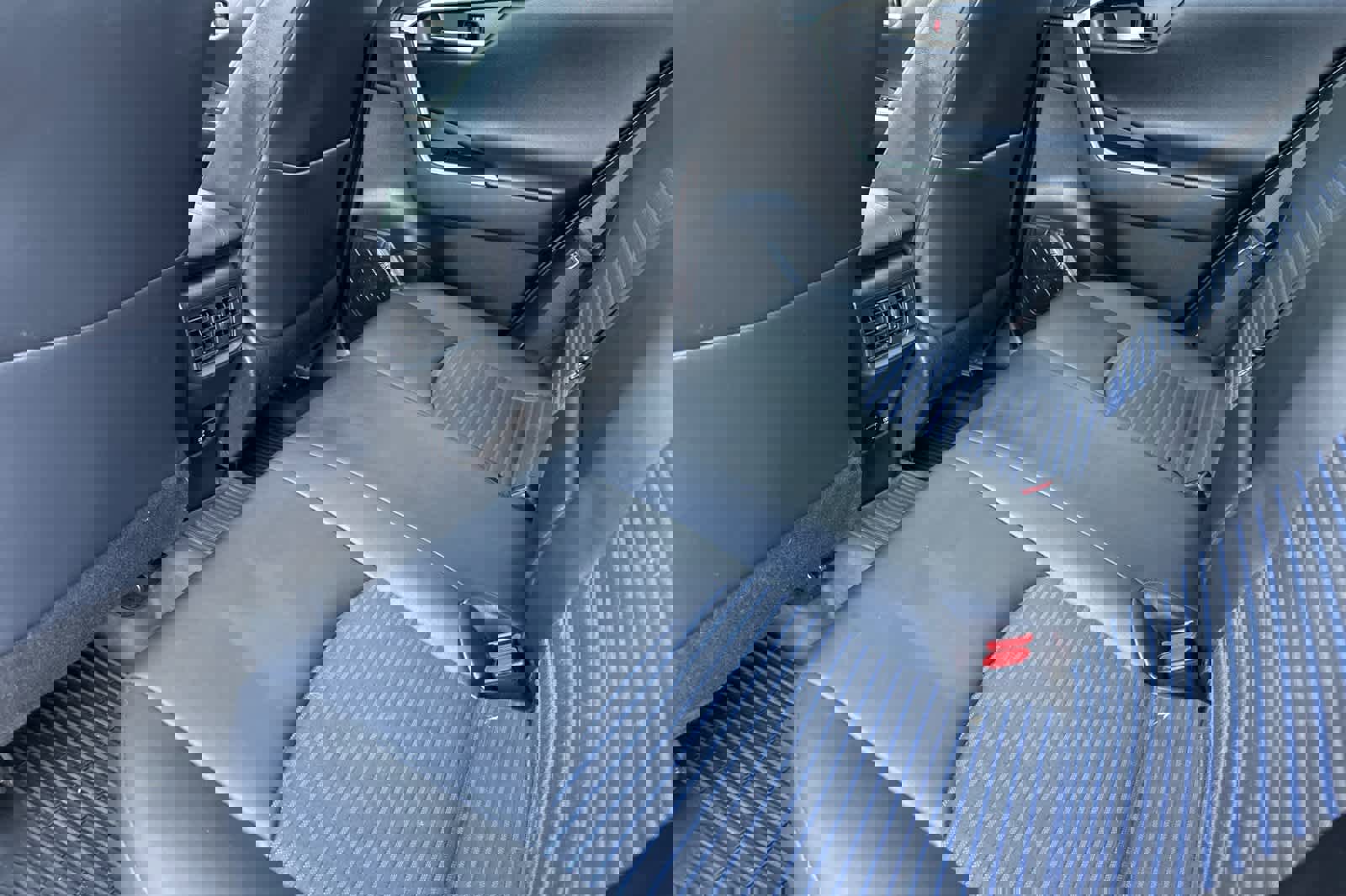 Used 2021 Toyota RAV4 XSE image 4