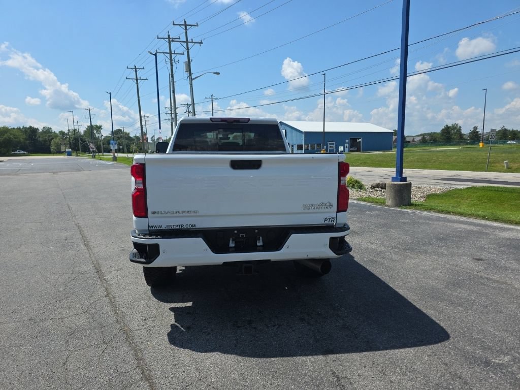Used 2022 Chevrolet Silverado 2500 High Country w/ Z71 Off-Road Package AWD/4WD image 4