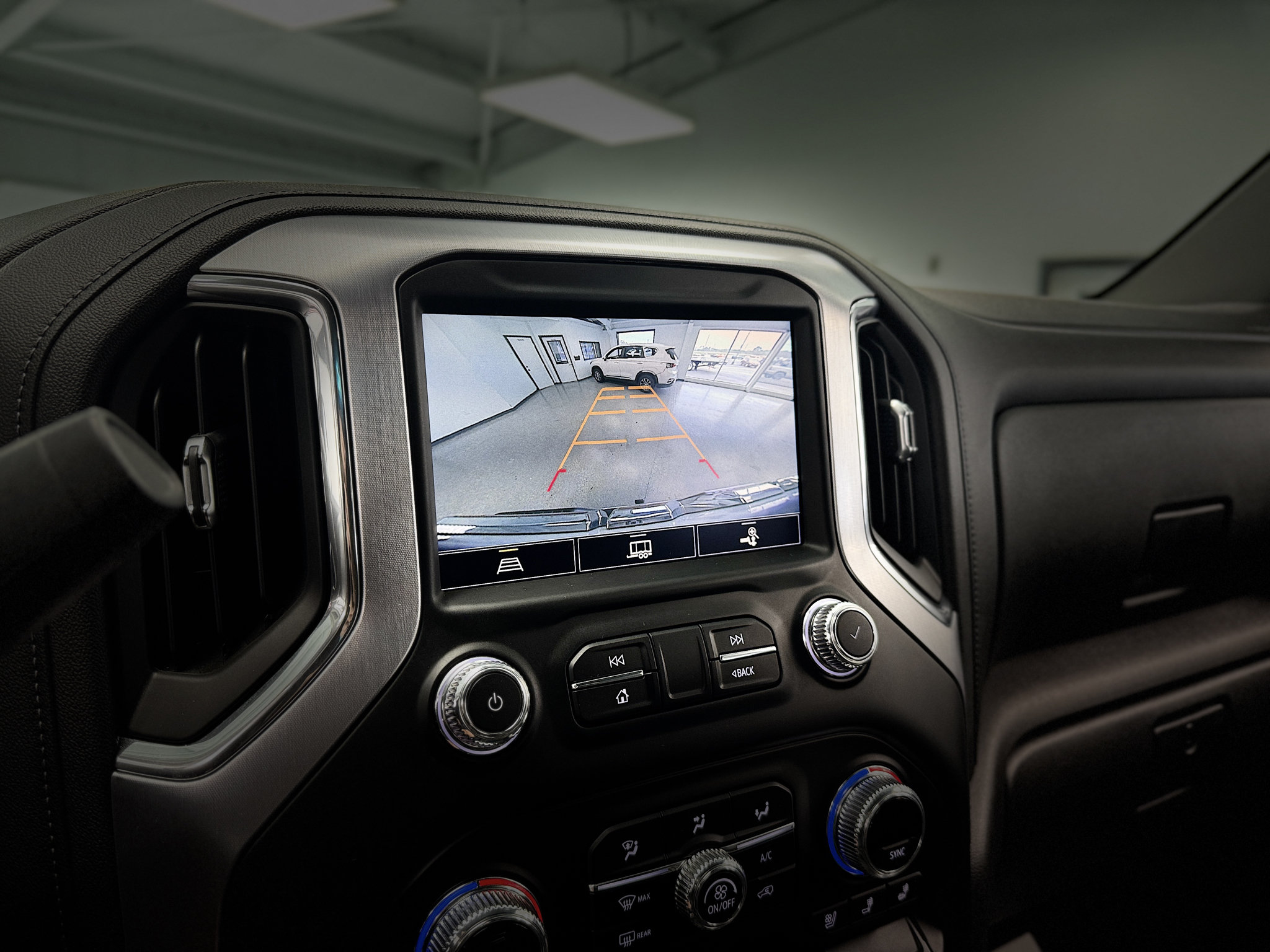 Used 2021 GMC Sierra 1500 SLT w/ SLT Premium Package AWD/4WD image 26