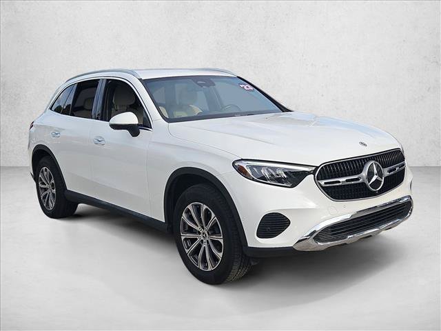 Used 2023 Mercedes-Benz GLC 300 image 3