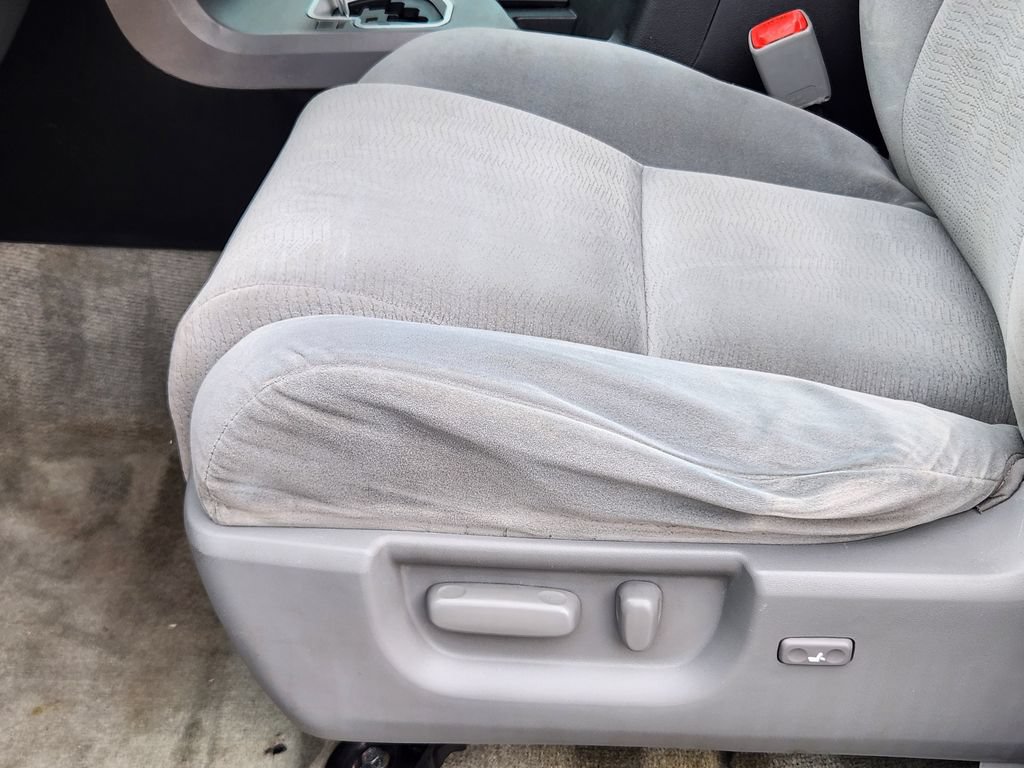 Used 2011 Toyota Sequoia SR5 AWD/4WD image 8