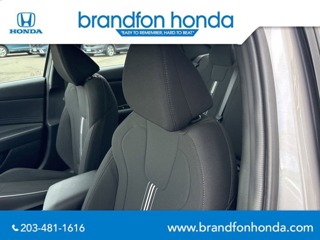 Used 2025 Hyundai Elantra SEL image 22