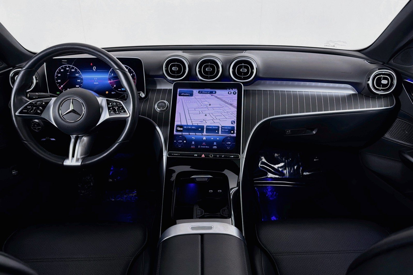 Used 2022 Mercedes-Benz C 300 Sedan image 5