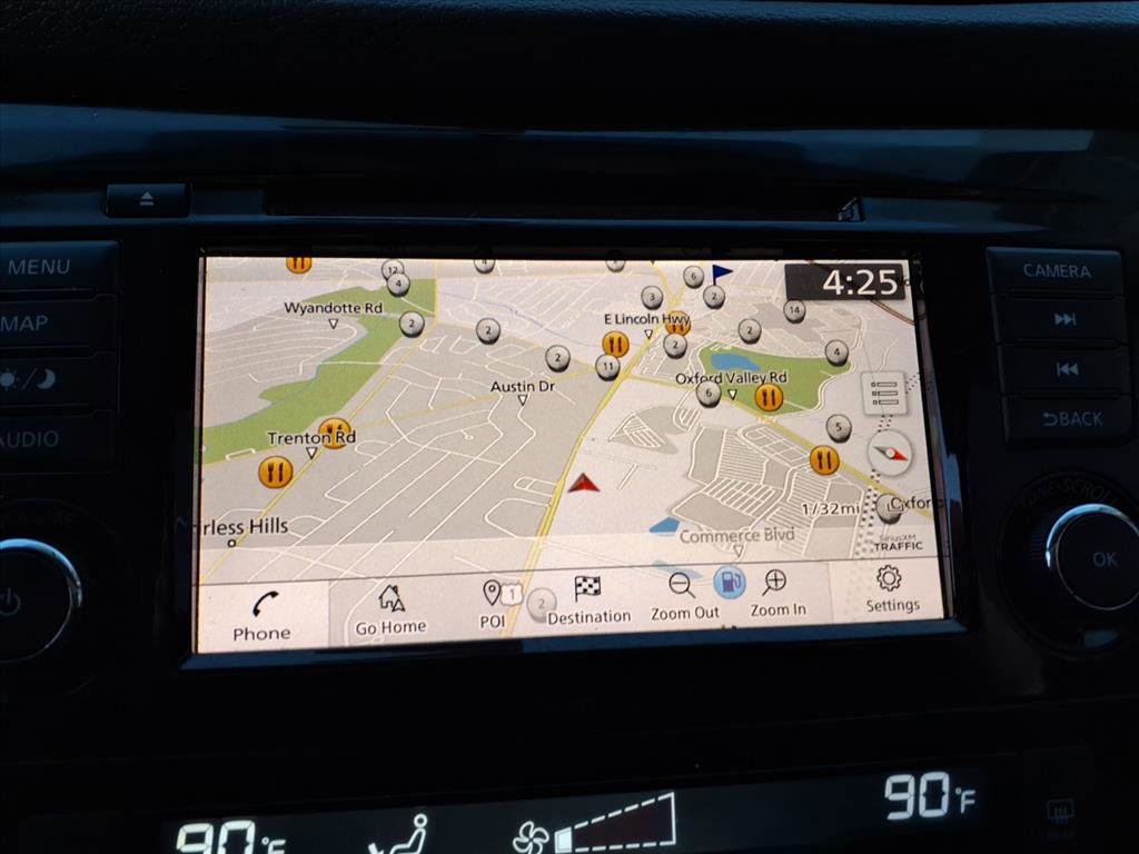 Used 2018 Nissan Rogue SV w/ Premium Package image 38