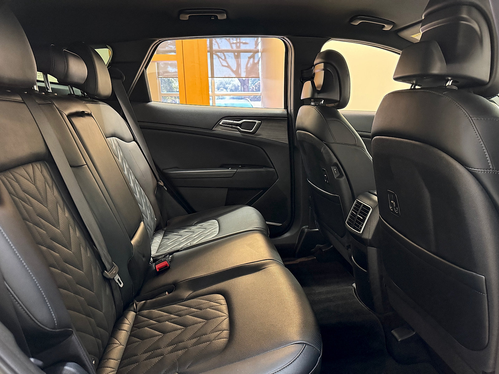 Used 2023 Kia Sportage X-Line AWD/4WD image 10