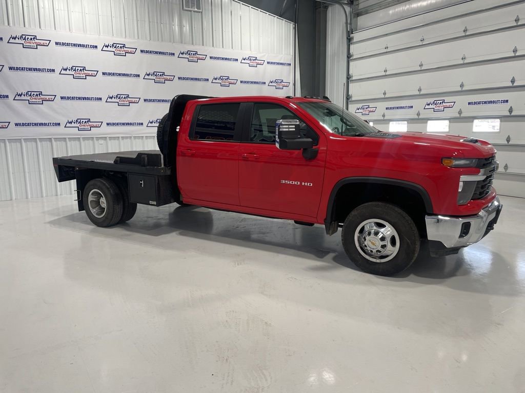 Used 2024 Chevrolet Silverado 3500 LT w/ Convenience Package image 4