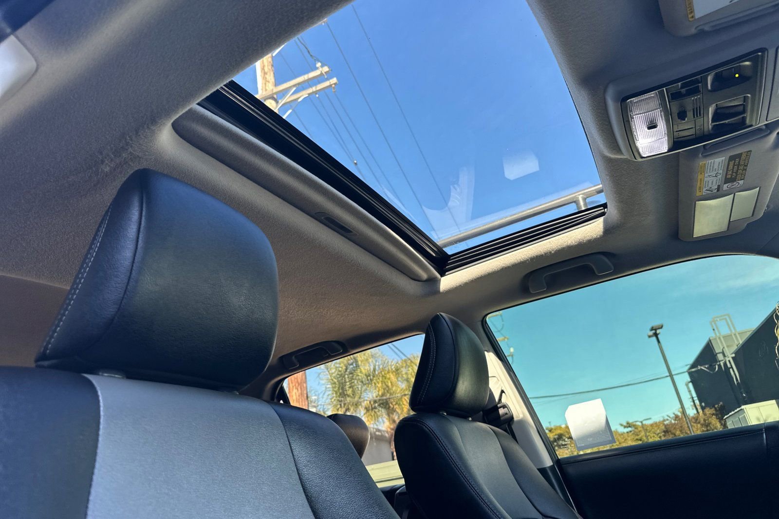 Used 2023 Toyota 4Runner SR5 Premium w/ Moonroof Package image 17