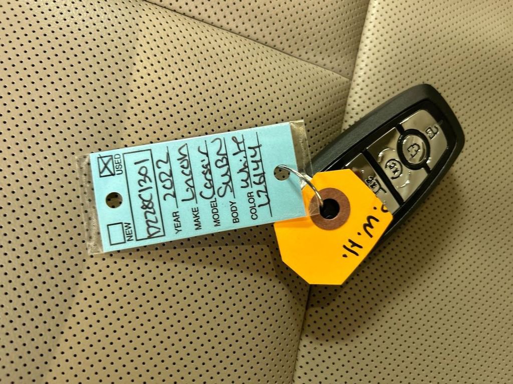 Used 2022 Lincoln Corsair Standard w/ Equipment Group 101A image 12