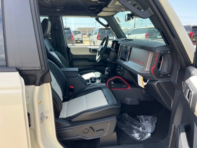 New 2026 Ford Bronco Outer Banks w/ Sasquatch Package AWD/4WD image 20