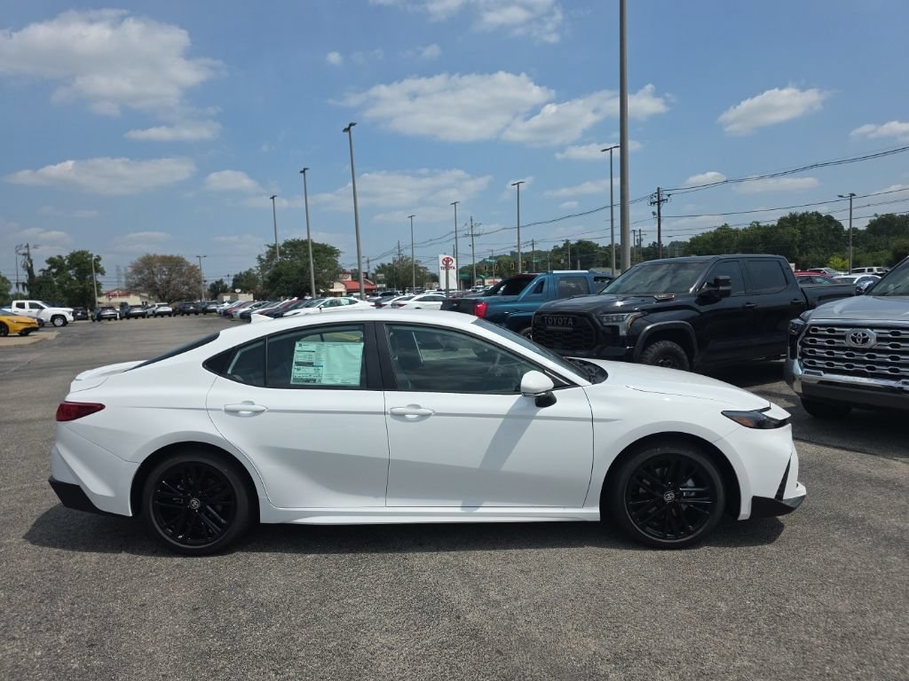 New 2026 Toyota Camry SE FWD image 2