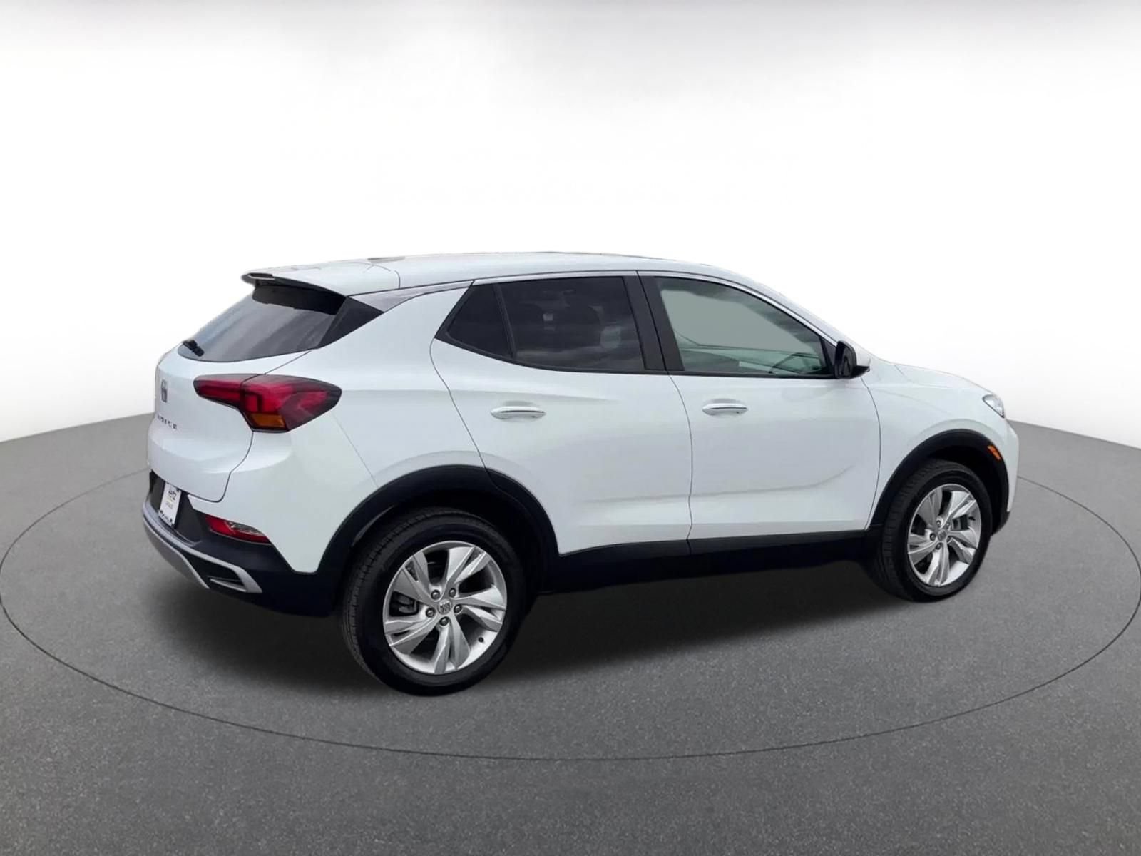Used 2025 Buick Encore GX Preferred AWD/4WD image 14