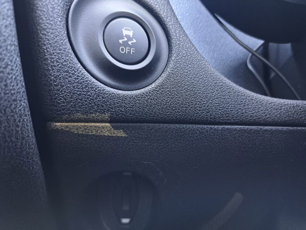 Used 2014 Nissan 370Z Touring w/ Sport Package image 19