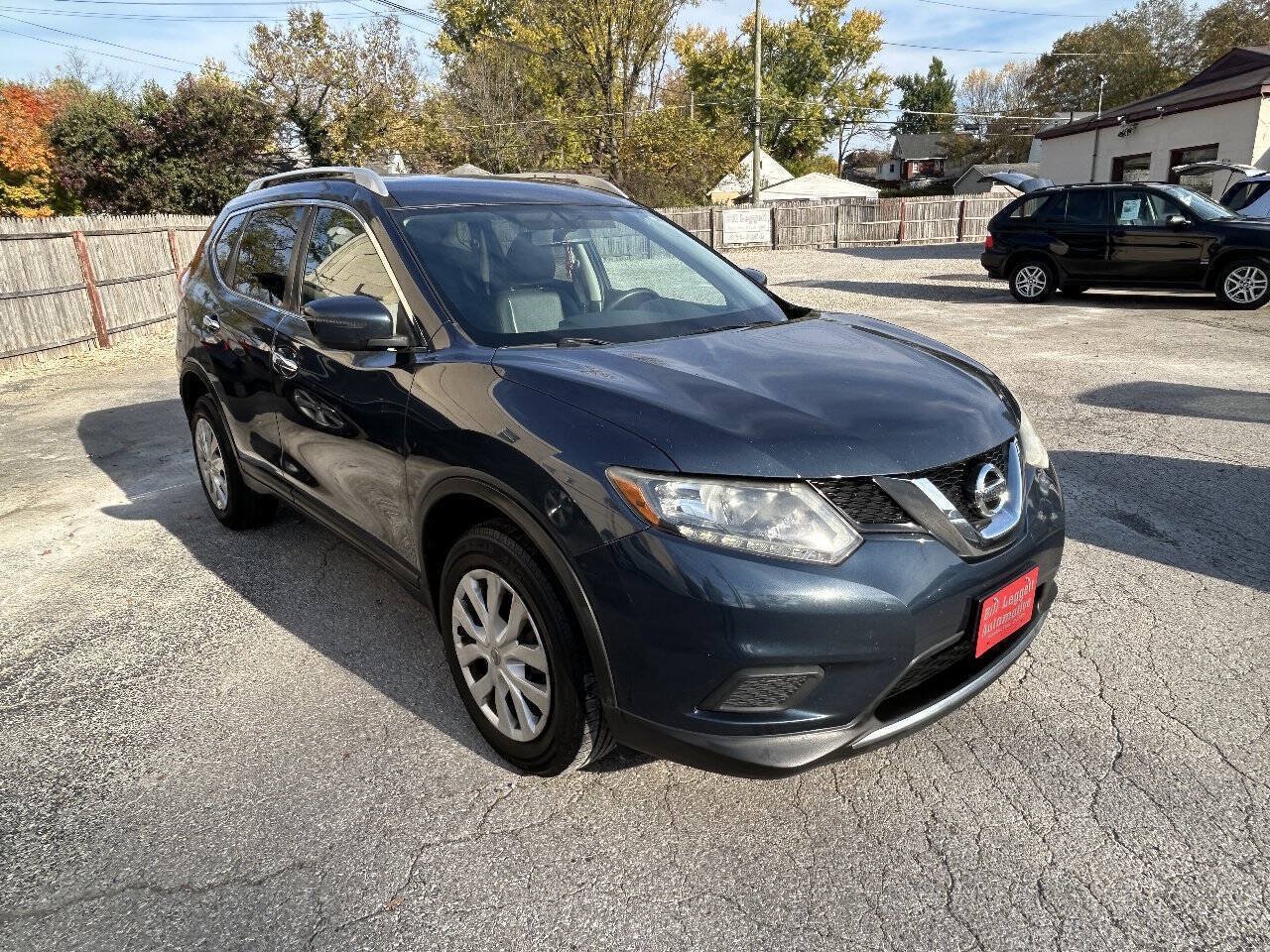 Used 2016 Nissan Rogue S w/ Appearance Package AWD/4WD image 14