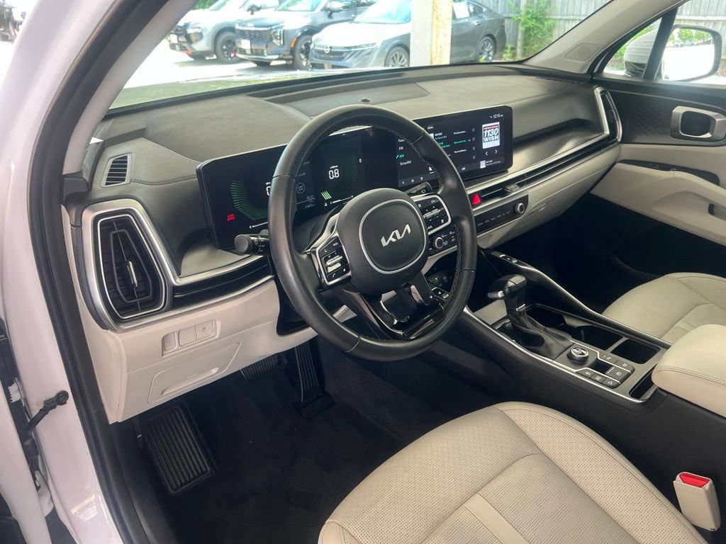 Certified 2024 Kia Sorento S w/ Panoramic Sunroof Package FWD image 6