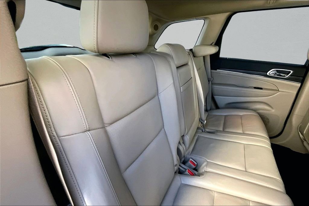 Used 2021 Jeep Grand Cherokee Limited w/ Luxury Group II AWD/4WD image 25