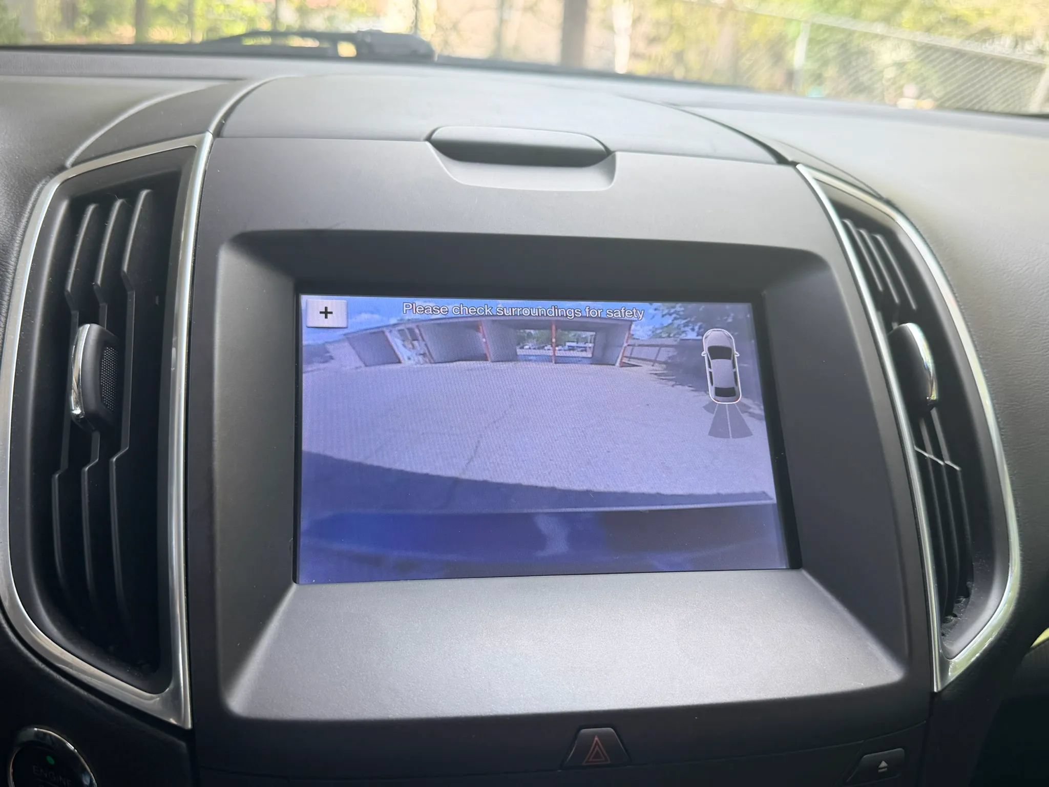 Used 2016 Ford Edge Titanium FWD image 17