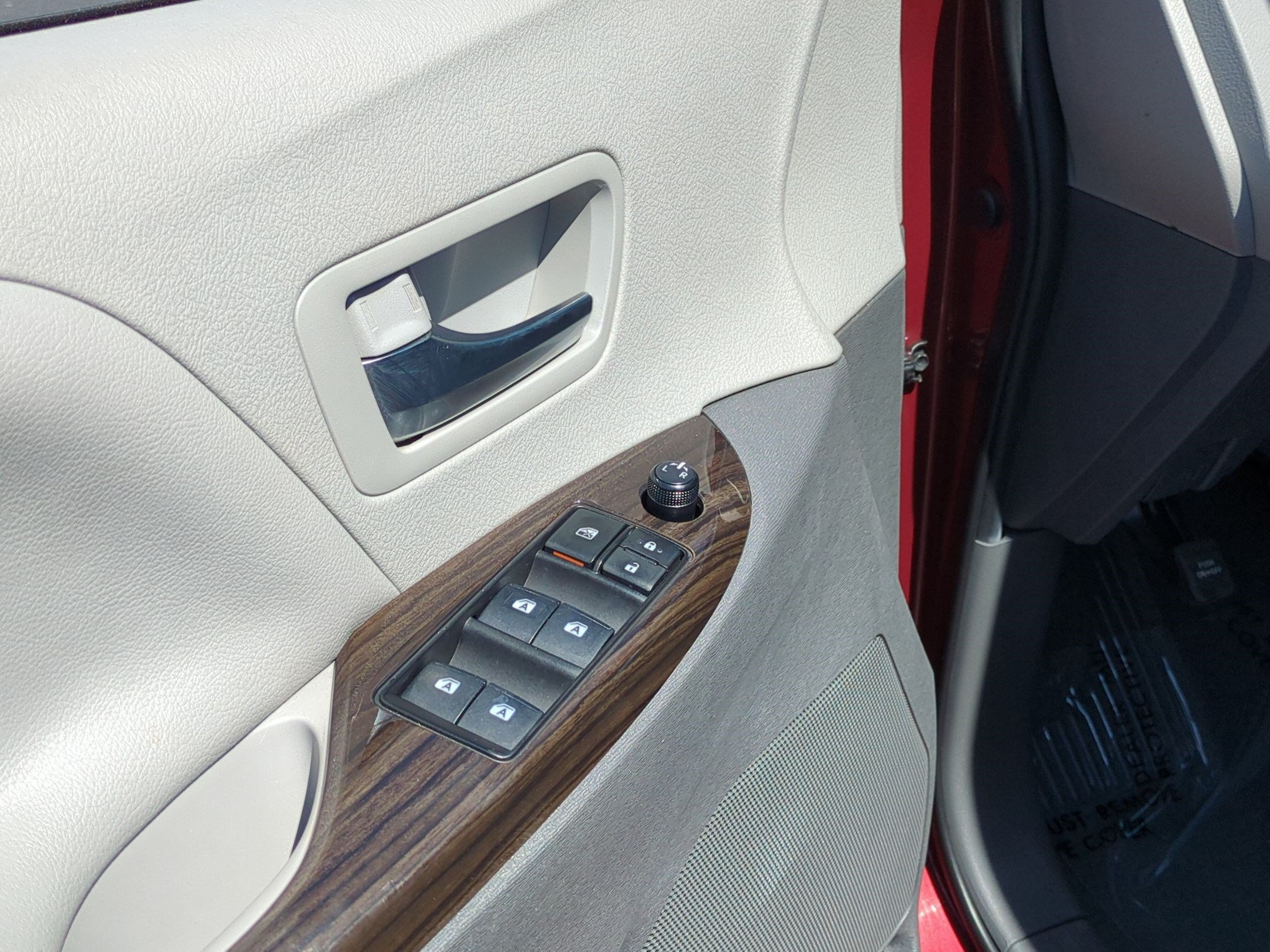 Used 2020 Toyota Sienna XLE FWD image 15